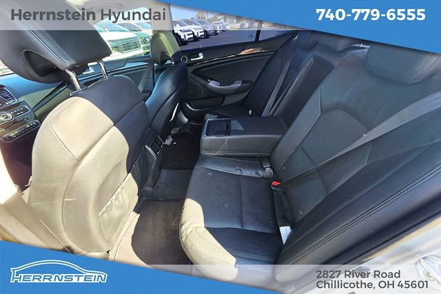 Used 2016 Kia Cadenza Premium image 19