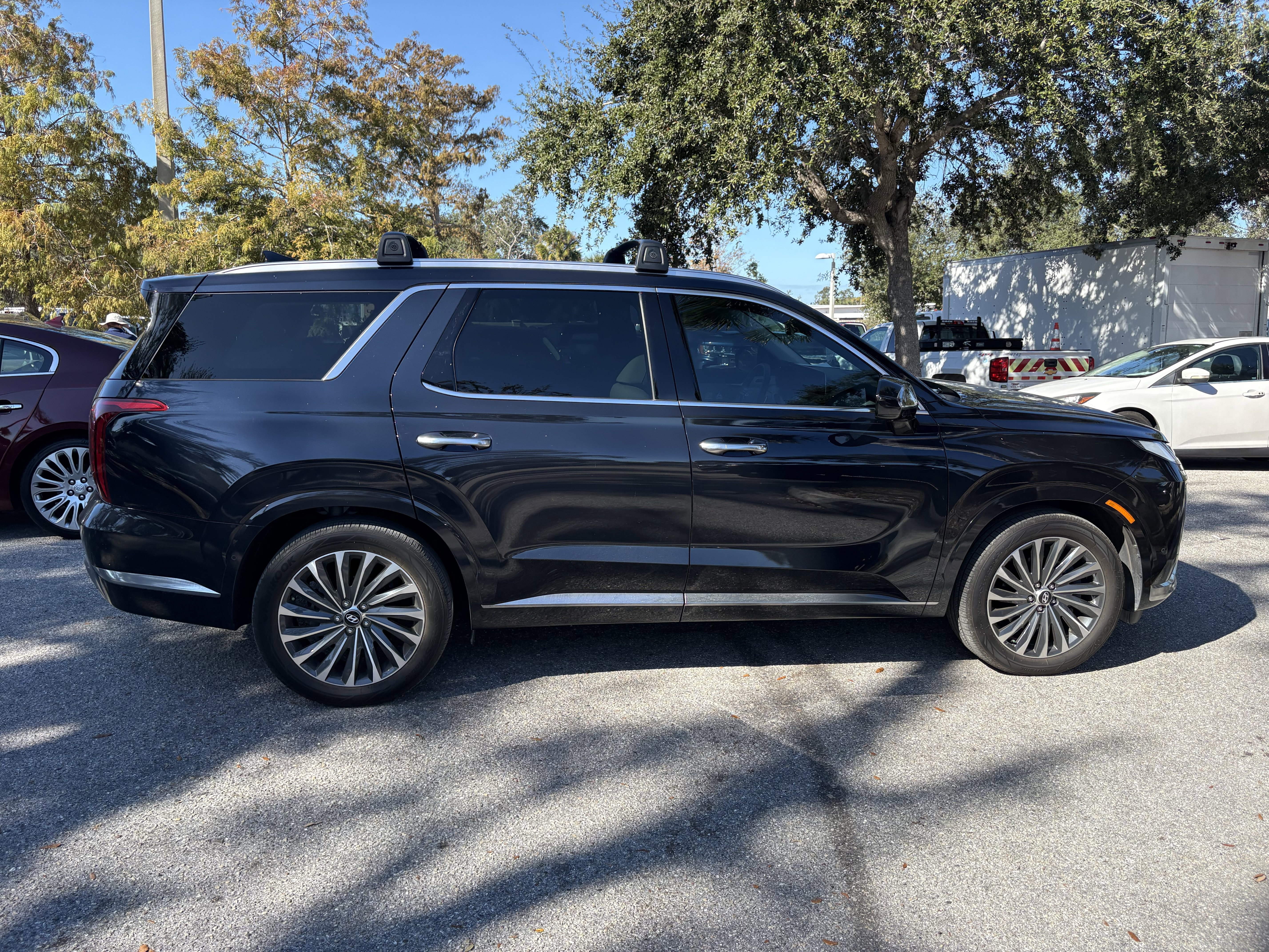 Used 2024 Hyundai Palisade Calligraphy image 8