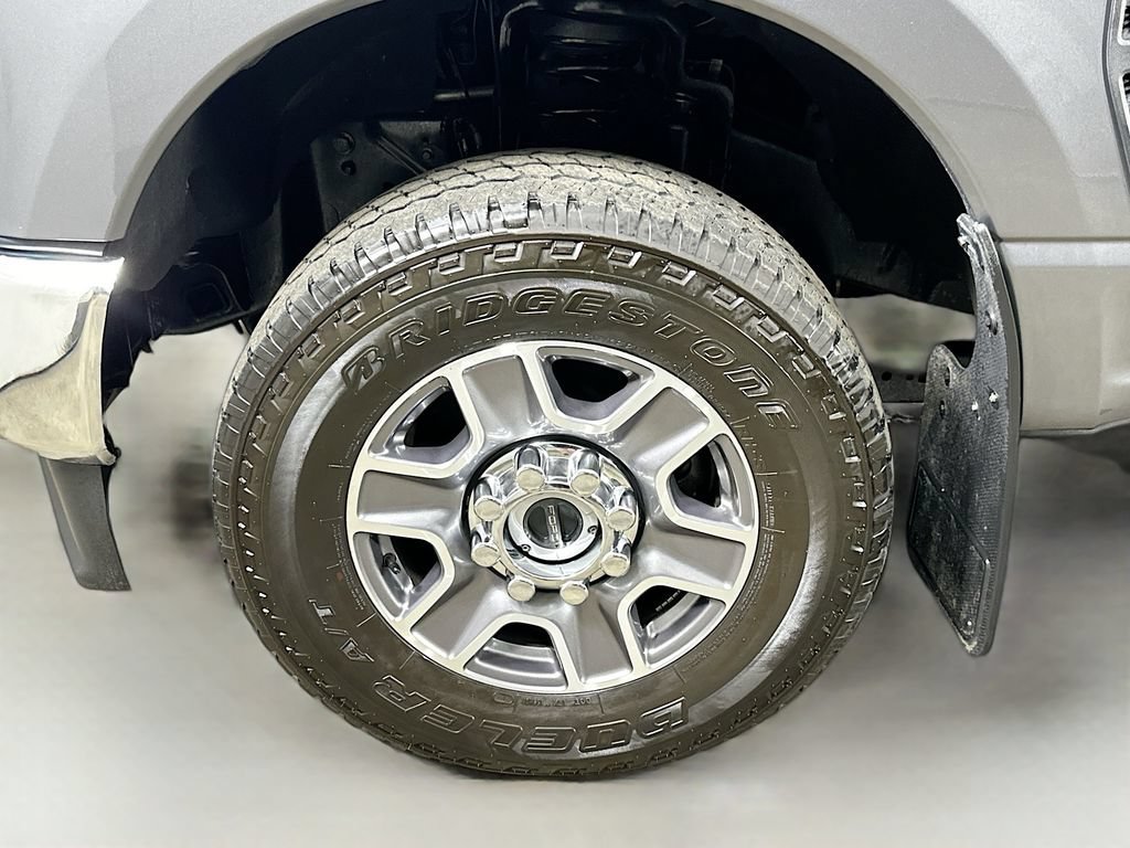 Used 2024 Ford F350 Lariat AWD/4WD image 8