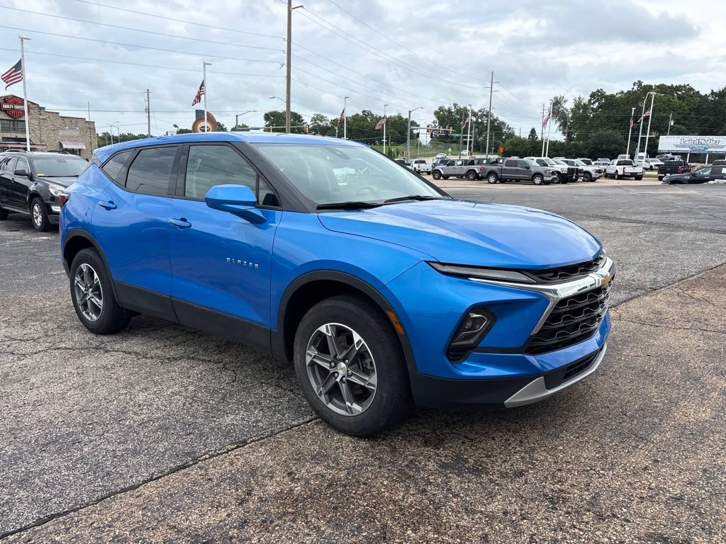 Used 2024 Chevrolet Blazer LT FWD video 1