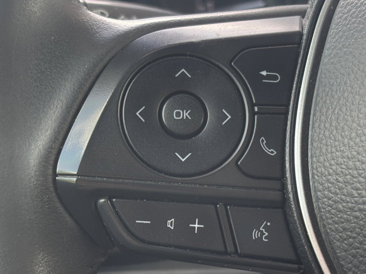 Used 2024 Toyota Corolla SE FWD image 11