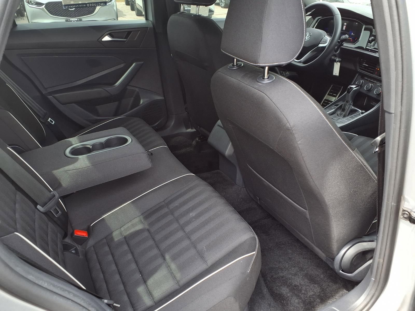 Certified 2024 Volkswagen Jetta Sport image 23