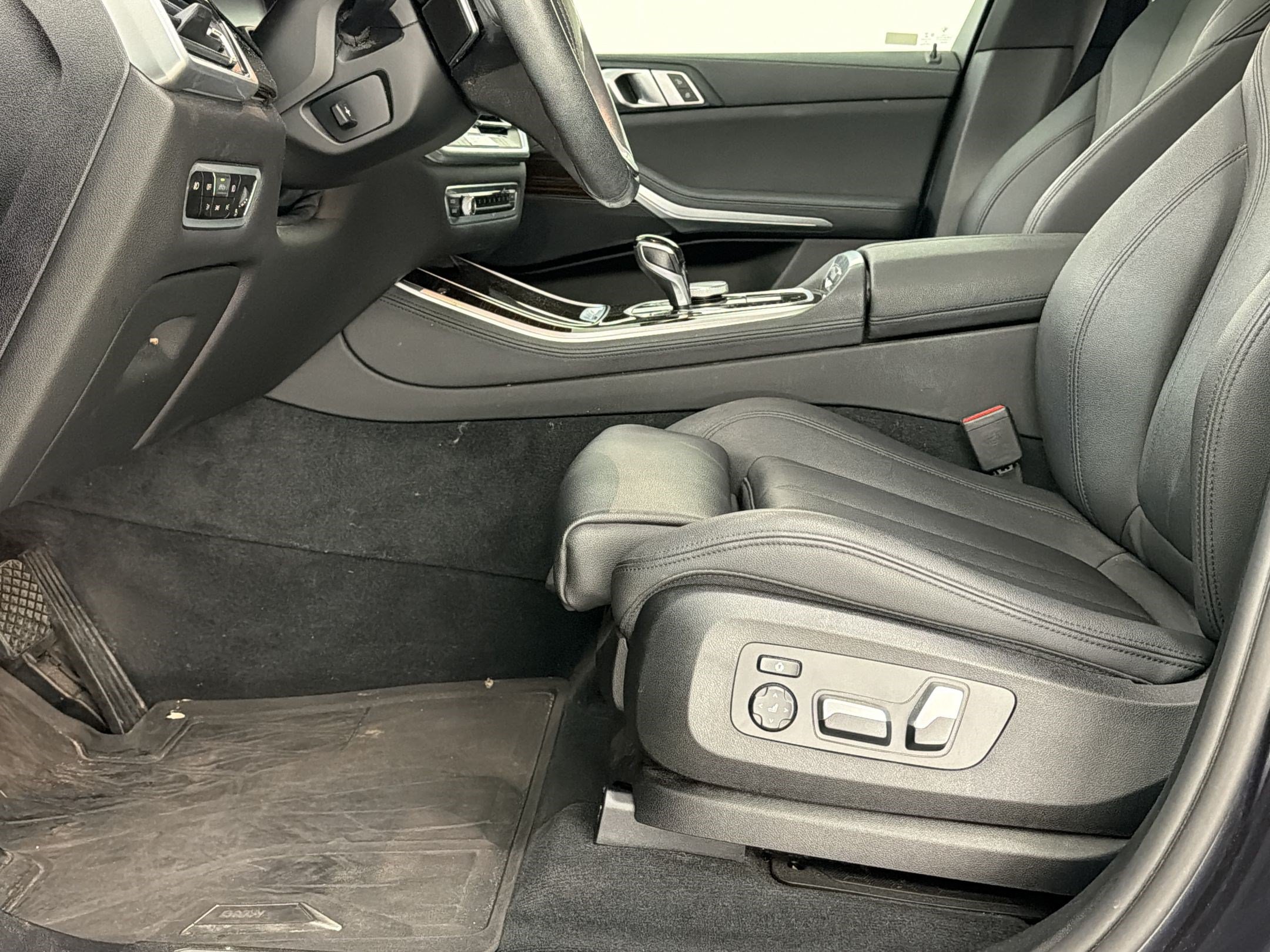 Used 2020 BMW X5 sDrive40i w/ Premium Package RWD image 5