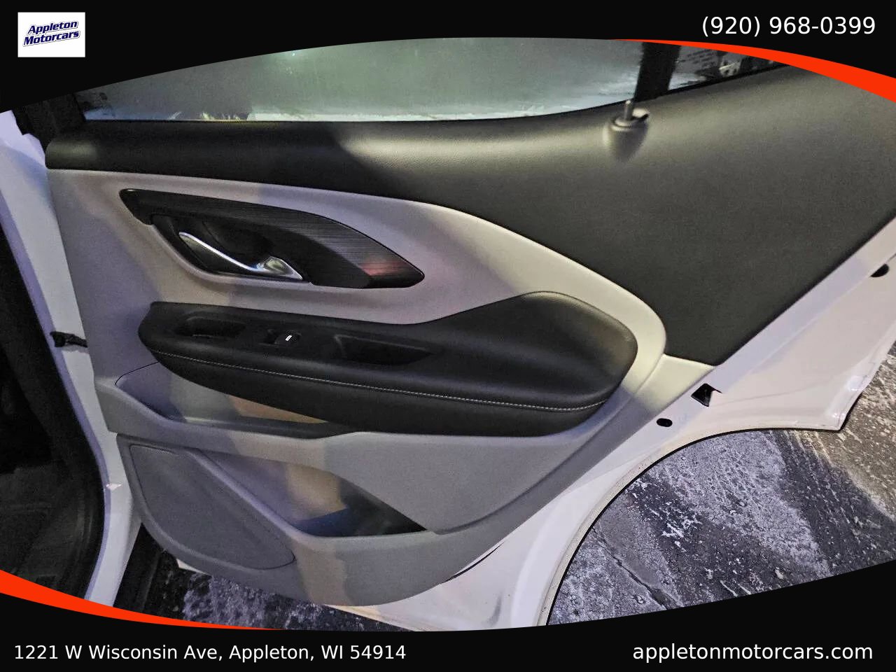 Used 2022 GMC Terrain SLT w/ Infotainment Package II image 30