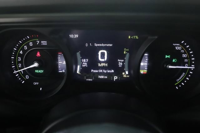 Used 2025 Jeep Wrangler Unlimited Sahara image 19