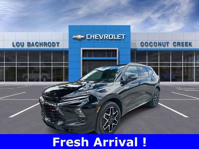 Certified 2025 Chevrolet Blazer RS w/ Driver Confidence II Package image 4