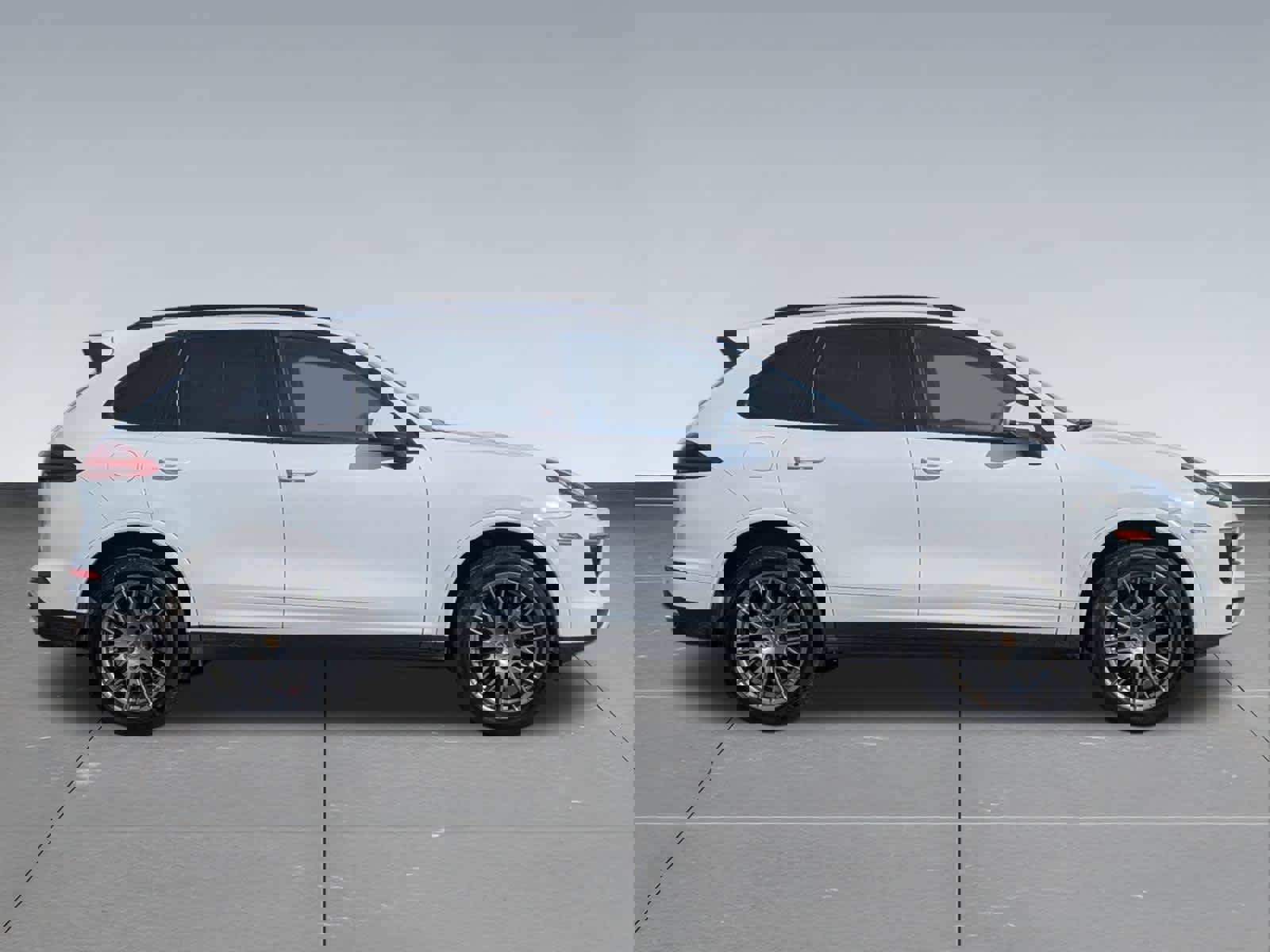 Used 2017 Porsche Cayenne Platinum Edition image 6