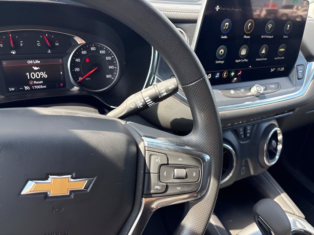 Used 2025 Chevrolet Blazer LT FWD image 30