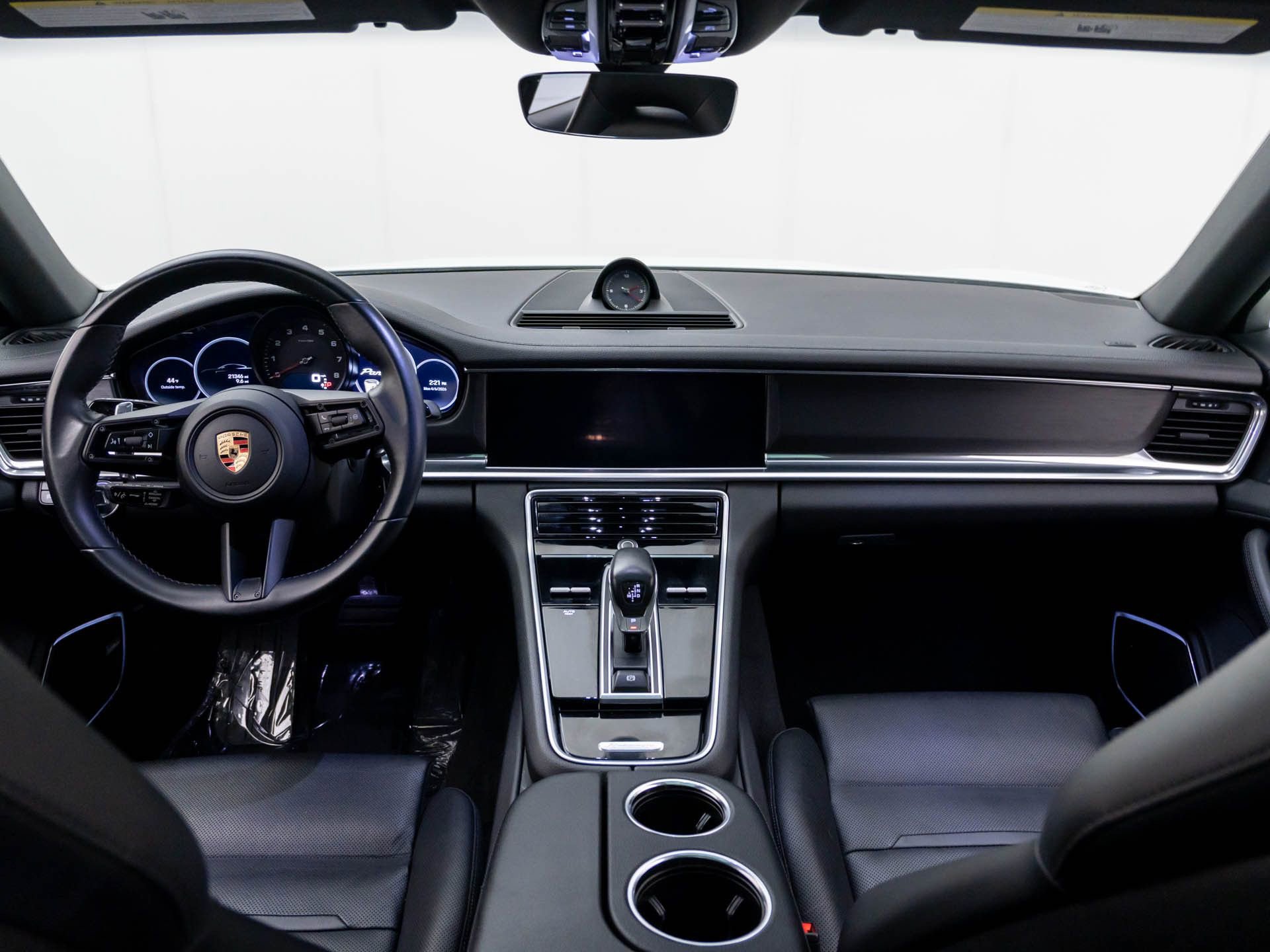 Certified 2023 Porsche Panamera Platinum Edition RWD image 11