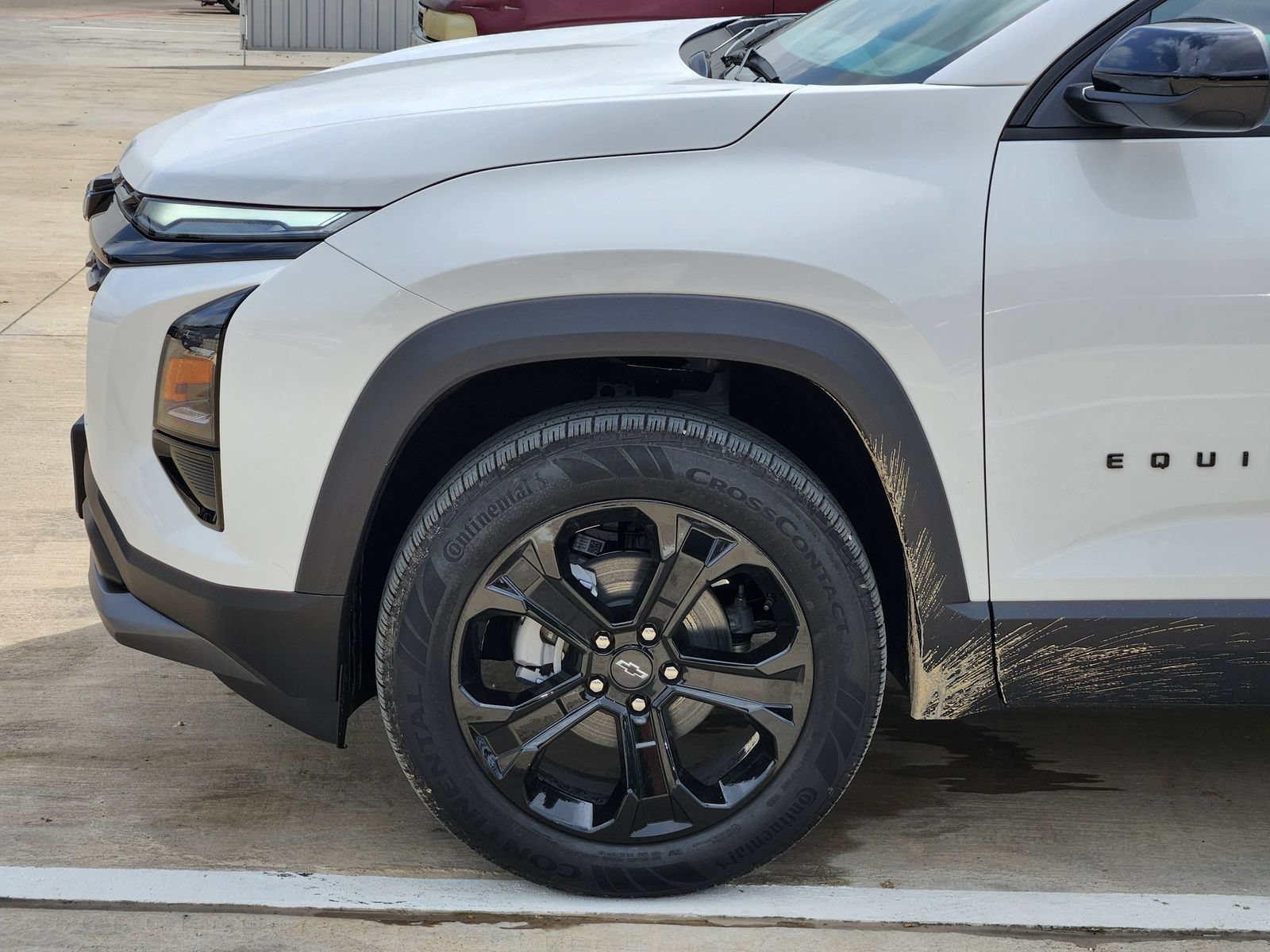 New 2027 Chevrolet Equinox LT w/ Midnight Edition FWD image 10