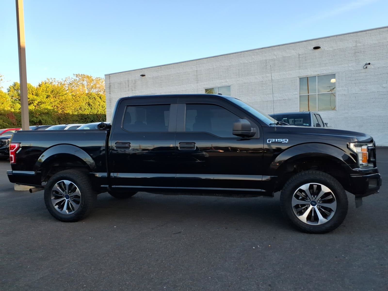 Used 2019 Ford F150 XL w/ Equipment Group 101A Mid AWD/4WD image 2