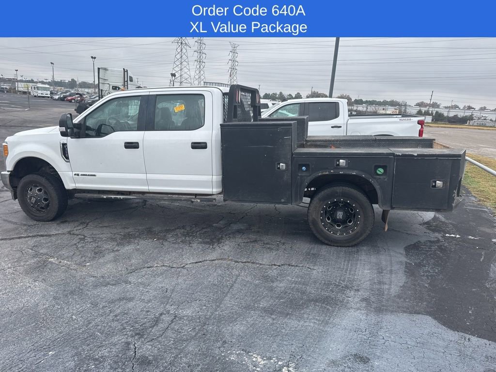 Used 2017 Ford F350 XL w/ Power Equipment Group AWD/4WD image 2