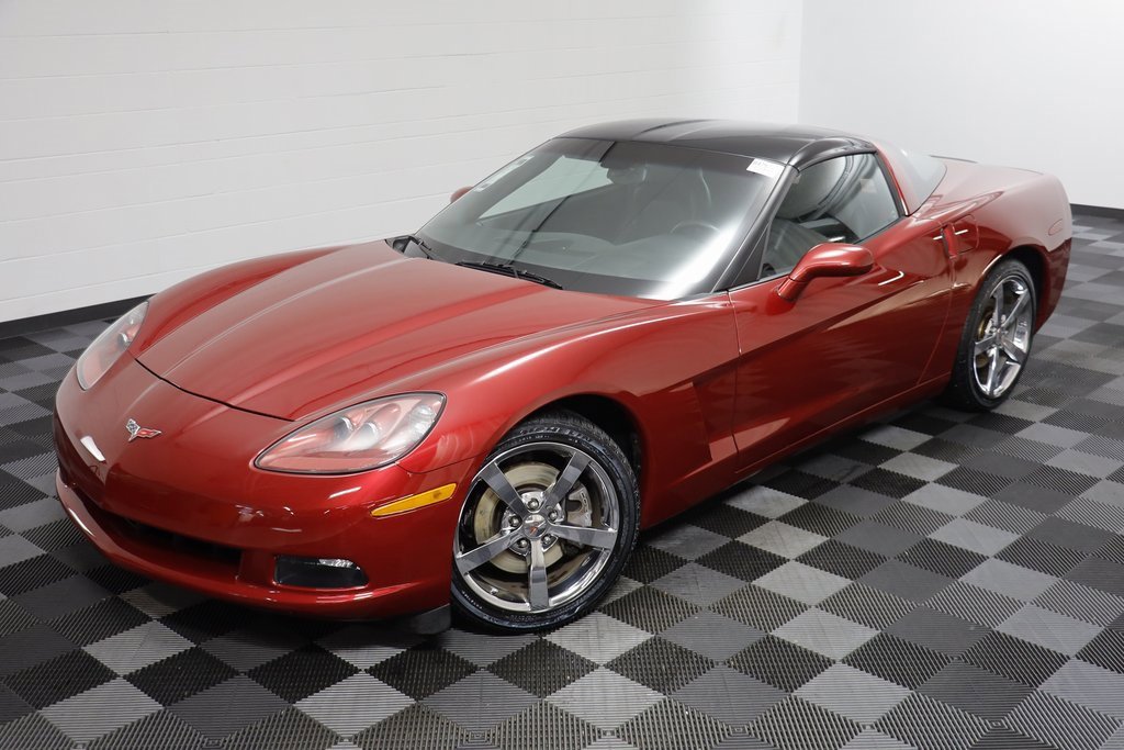 Used 2010 Chevrolet Corvette Coupe w/ Roof Package image 2