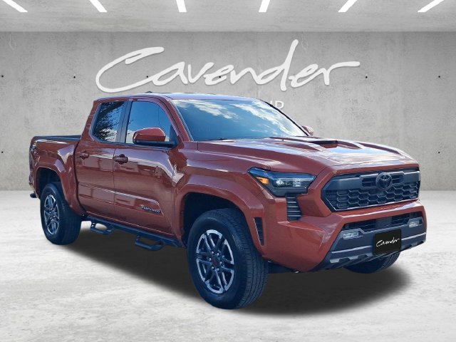 Used 2025 Toyota Tacoma TRD Sport RWD image 2
