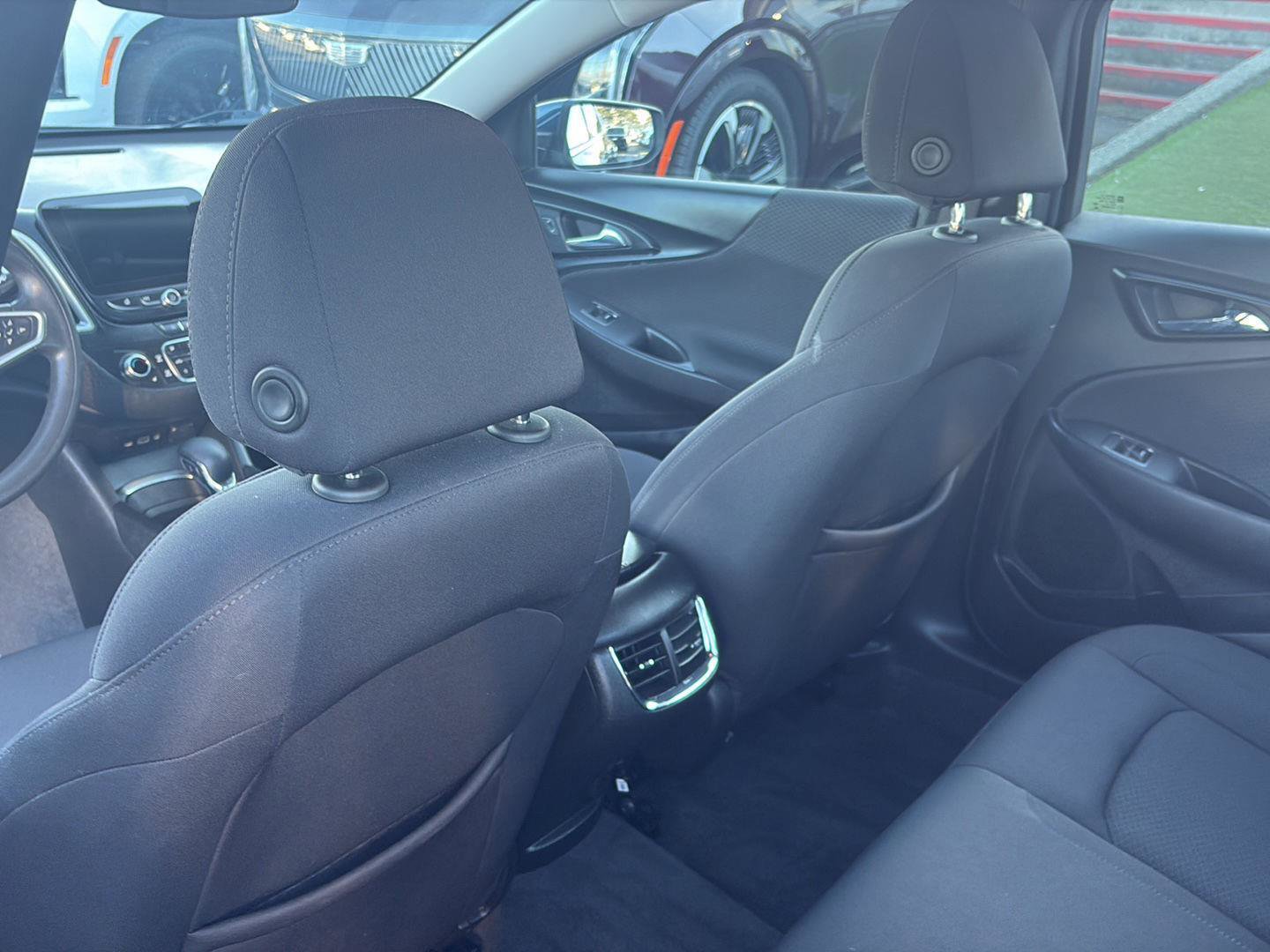 Used 2022 Chevrolet Malibu LT FWD image 21