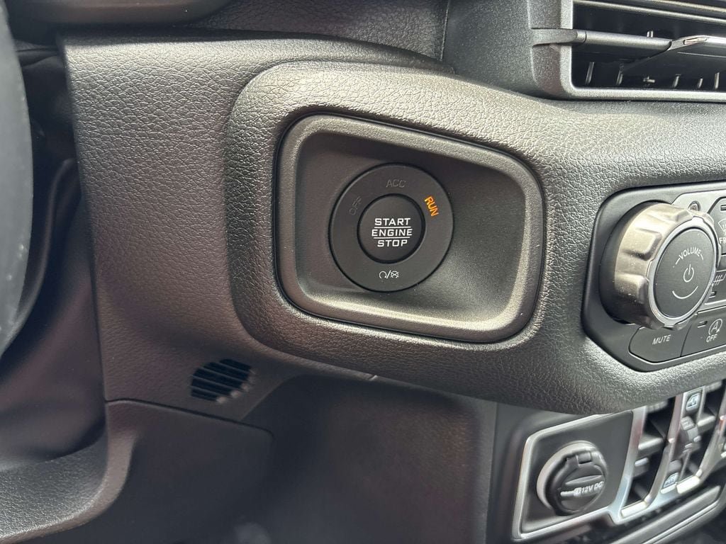 Certified 2026 Jeep Wrangler Unlimited Sport AWD/4WD image 28