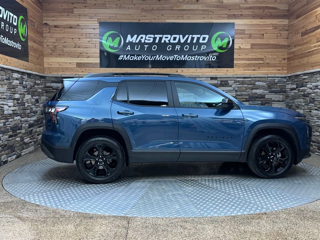 Used 2025 Chevrolet Equinox LT w/ Midnight Edition image 8