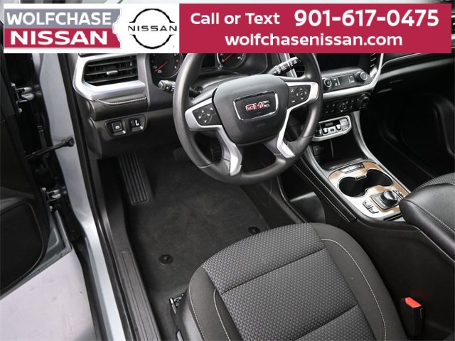 Used 2023 GMC Acadia SLE w/ Driver Convenience Package image 15