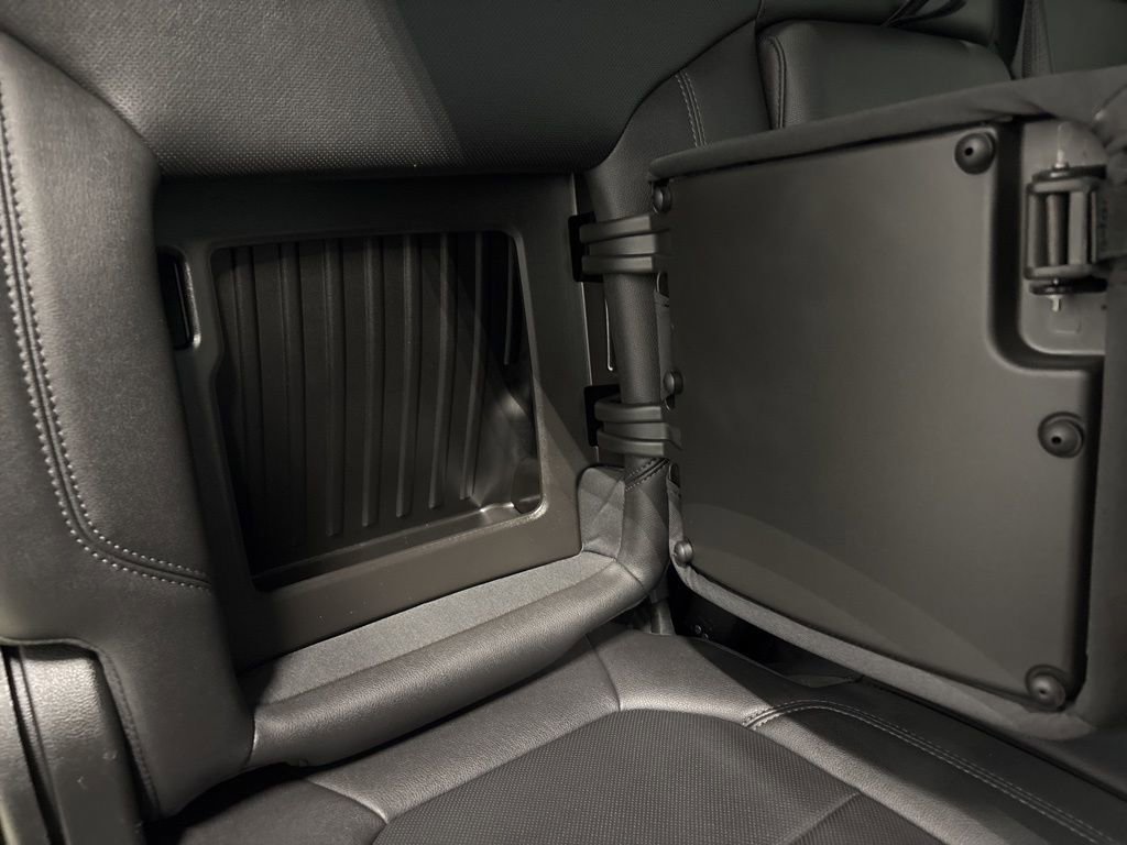 Used 2021 Chevrolet Silverado 1500 LTZ image 34