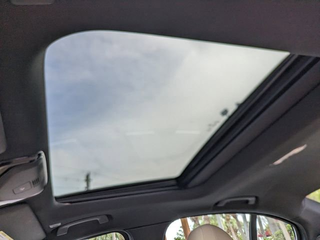 Used 2021 BMW 330i Sedan w/ Convenience Package image 21