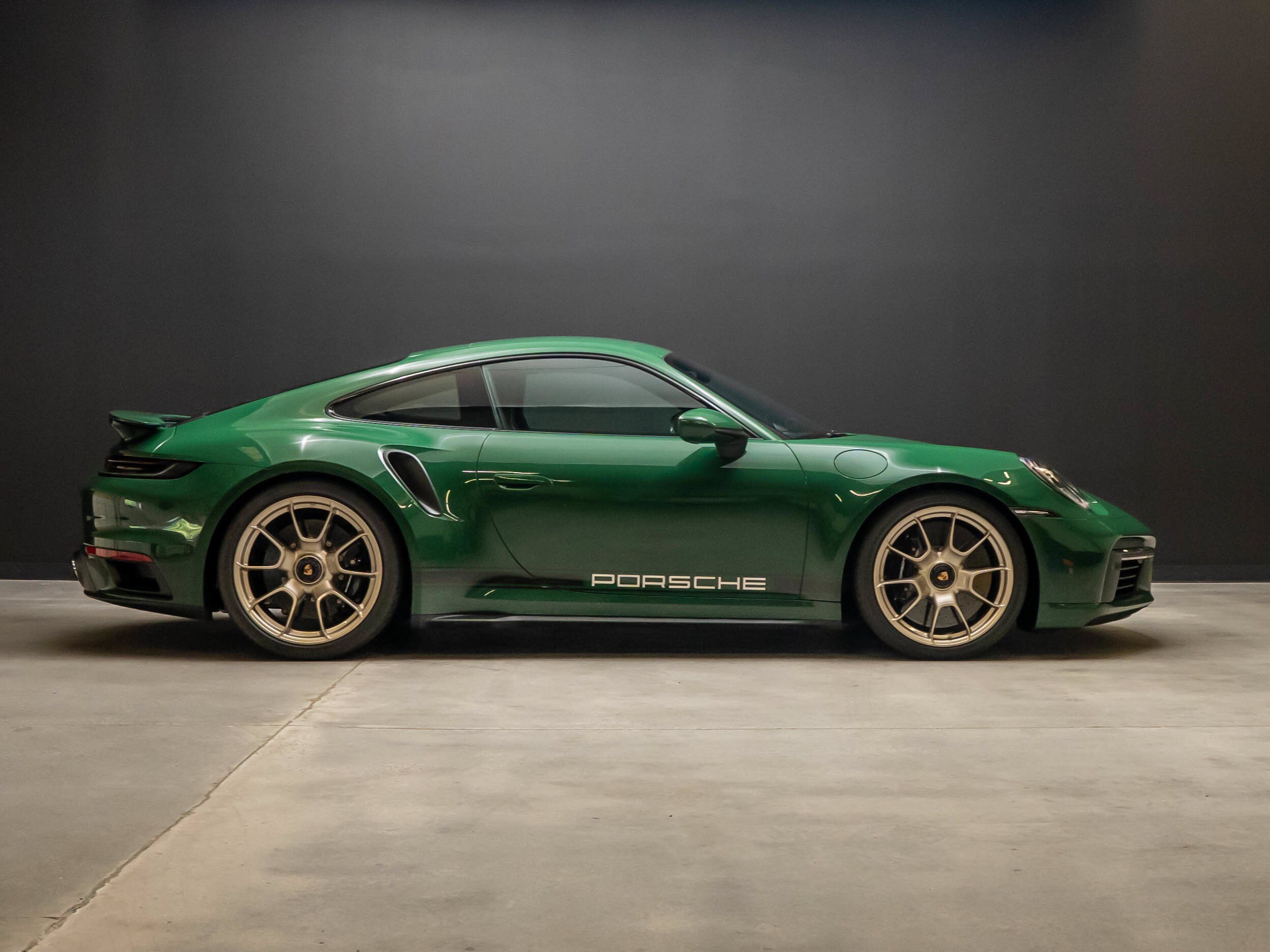 Certified 2021 Porsche 911 Turbo S AWD/4WD image 8