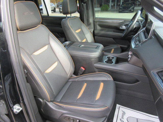Used 2023 GMC Yukon XL AT4 w/ AT4 Premium Package image 13