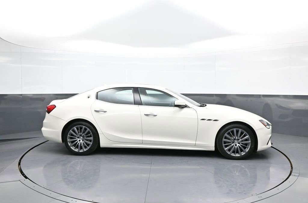 Used 2022 Maserati Ghibli Modena image 5