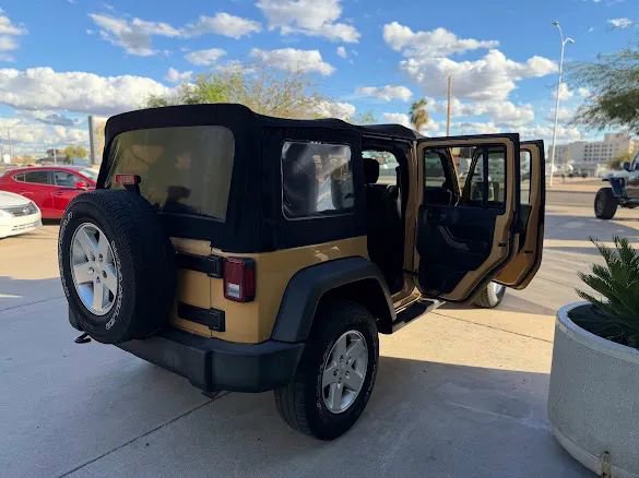 Used 2014 Jeep Wrangler Unlimited Sport w/ Quick Order Package 24S AWD/4WD image 19