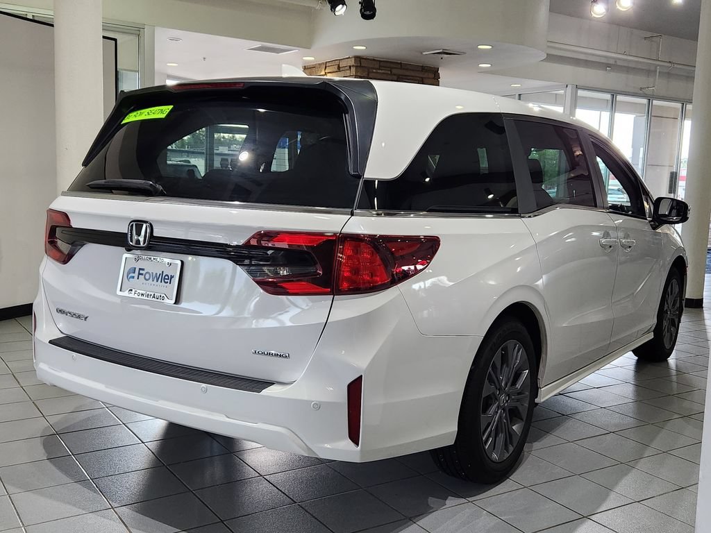 New 2026 Honda Odyssey Touring image 8