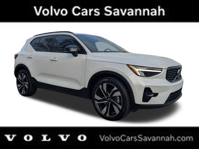 Certified 2023 Volvo XC40 B5 Ultimate w/ Protection Package Premier image 1