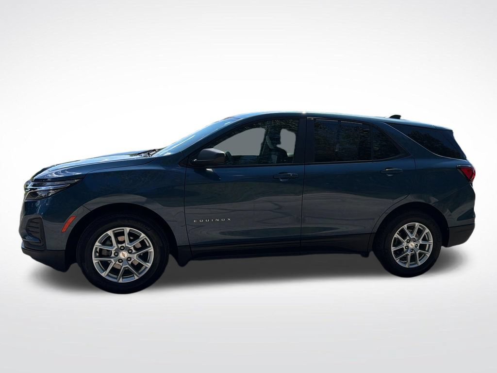 Used 2024 Chevrolet Equinox LS w/ LS Convenience Package FWD video 2