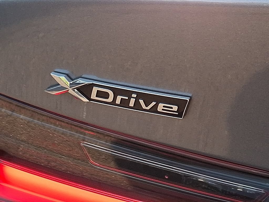 Used 2023 BMW 330i xDrive Sedan w/ Driving Assistance Package AWD/4WD image 29
