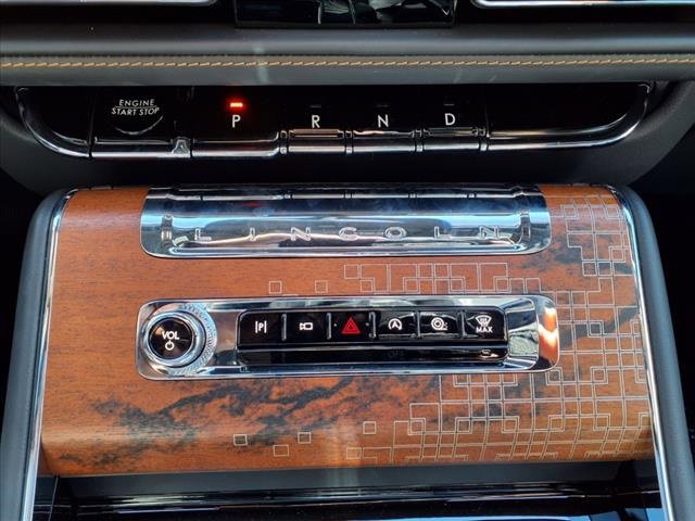 New 2025 Lincoln Aviator Black Label image 8