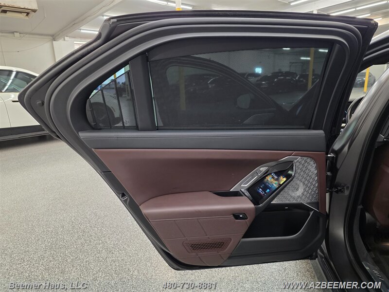Used 2023 BMW 760i xDrive AWD/4WD image 20