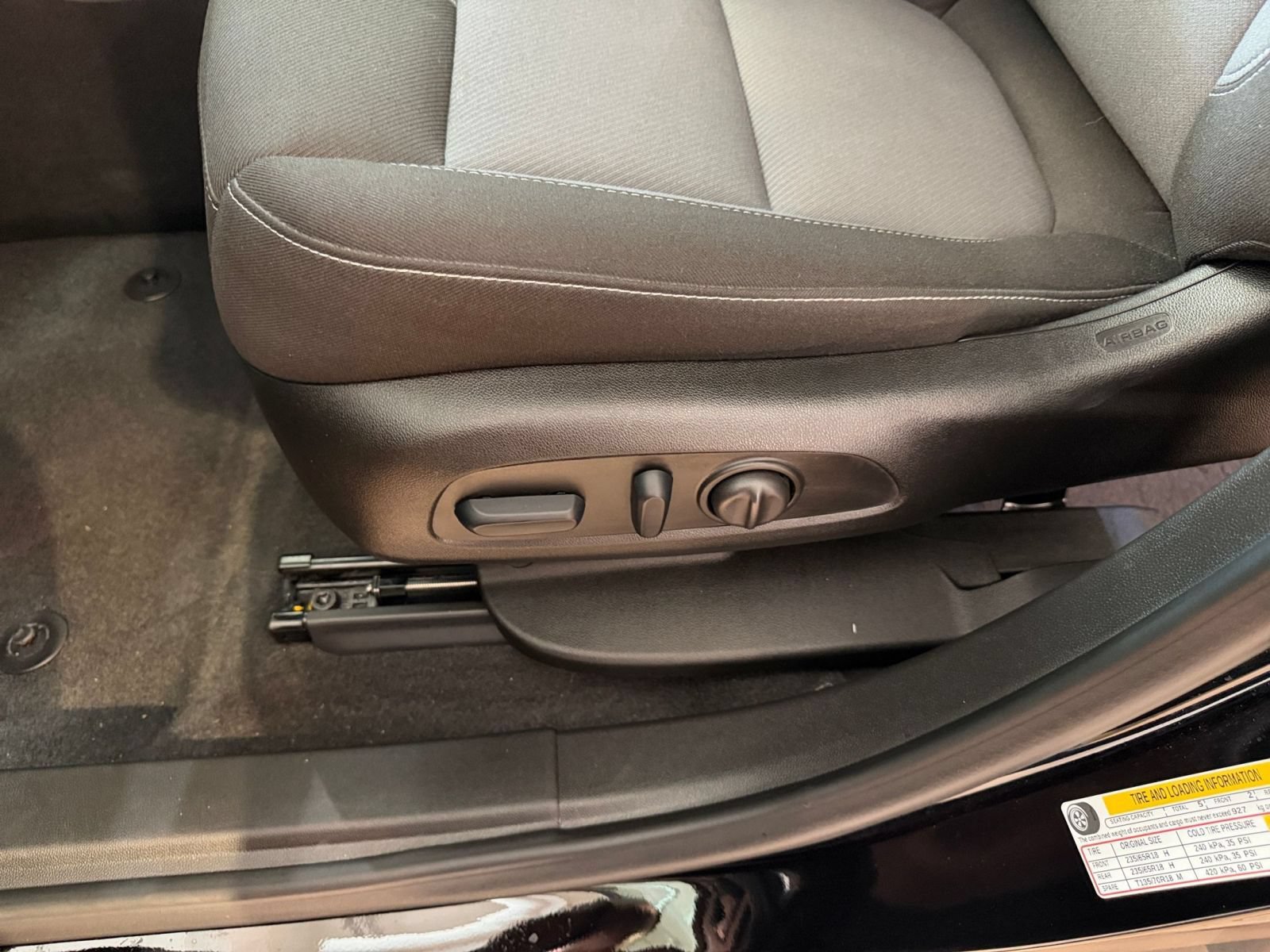 Used 2026 Chevrolet Blazer LT FWD image 21