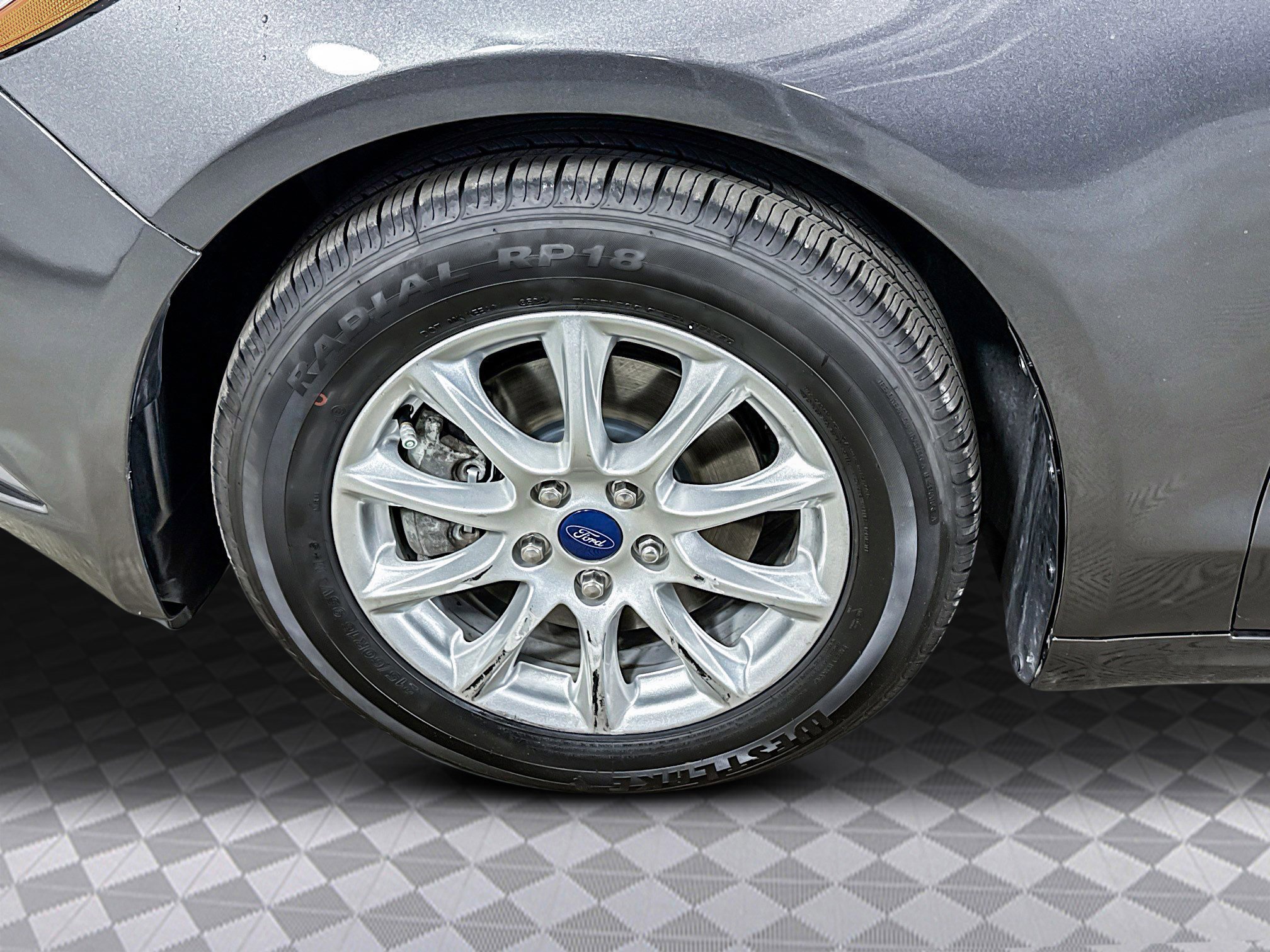 Used 2018 Ford Fusion S image 38