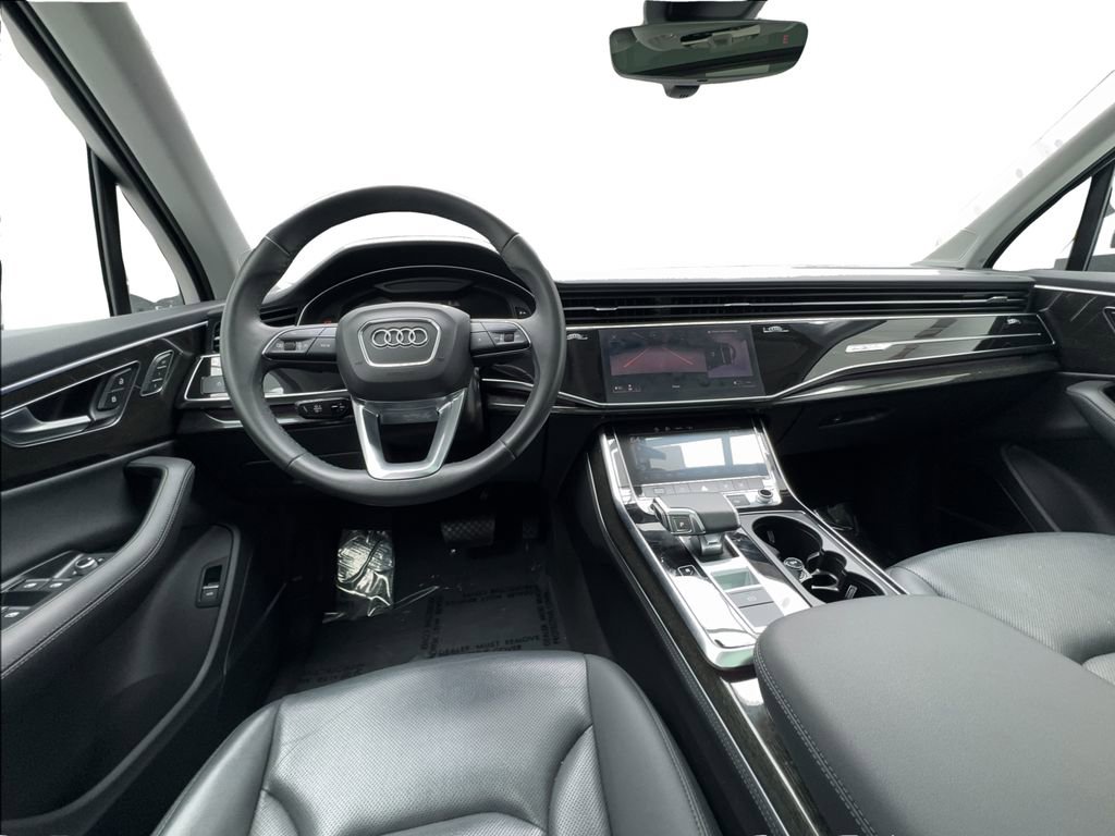 Used 2023 Audi Q7 2.0T Premium Plus w/ Premium Plus Package AWD/4WD image 37