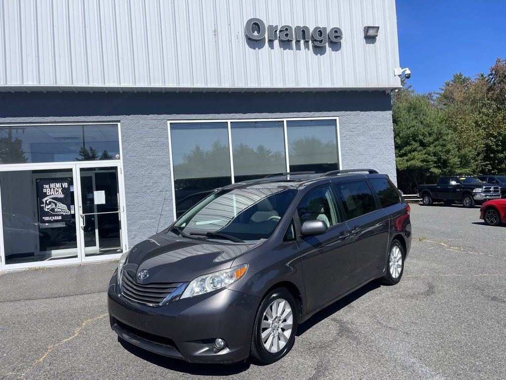 Used 2013 Toyota Sienna AWD