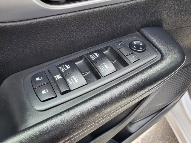 Used 2018 Chrysler Pacifica Touring-L Plus w/ S Appearance Package image 21