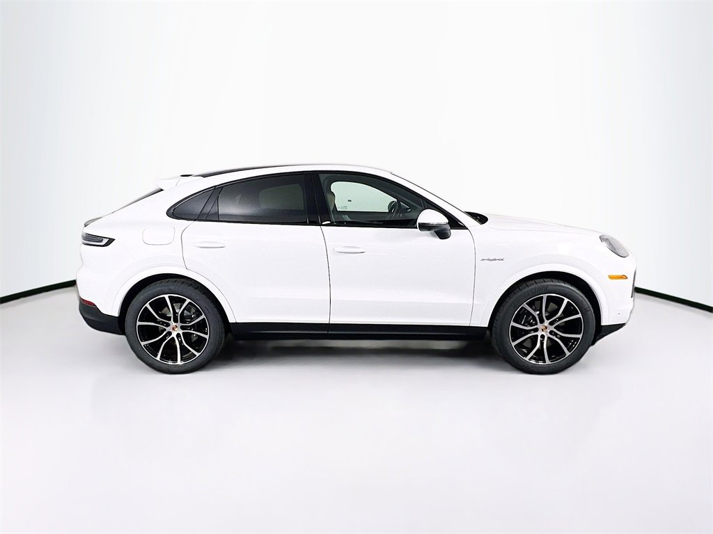 New 2026 Porsche Cayenne E-Hybrid Coupe image 8