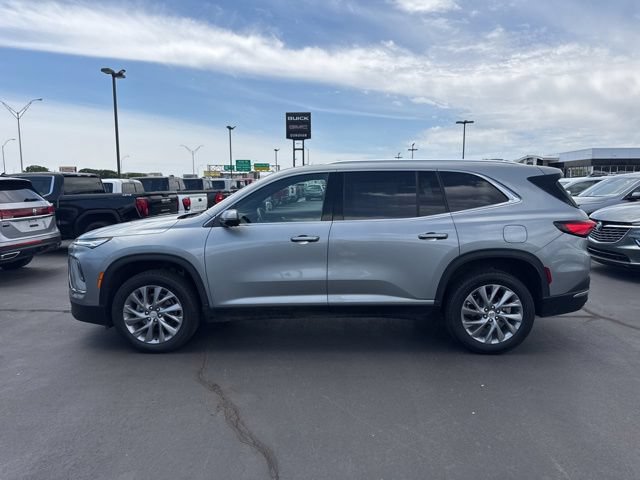 Used 2025 Buick Enclave Preferred FWD image 8