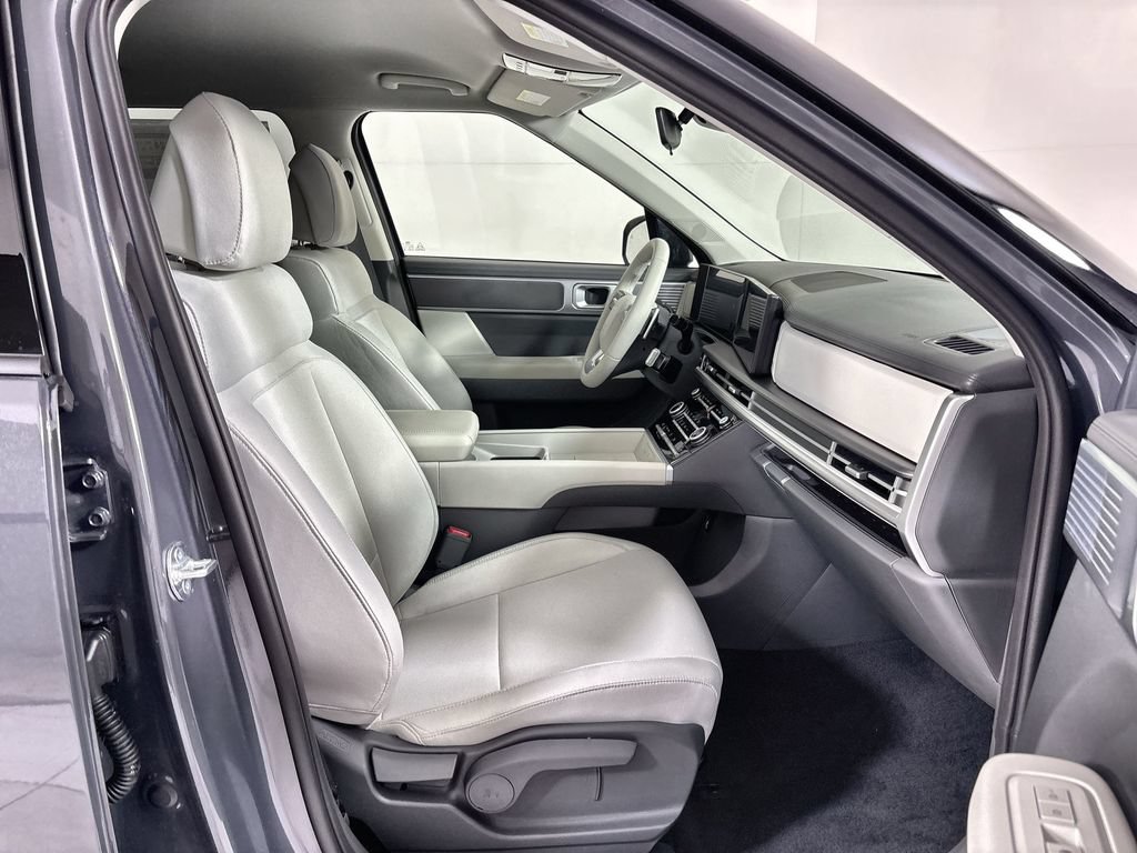 New 2026 Hyundai Santa Fe SE FWD image 24