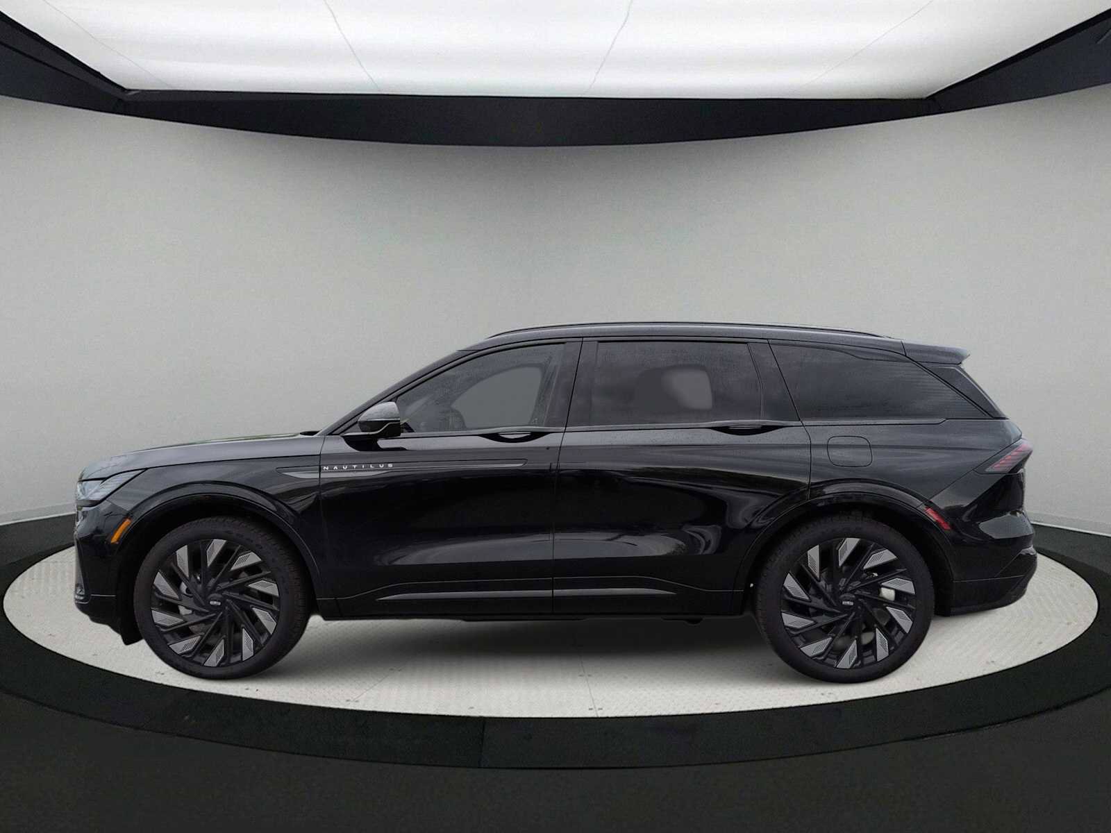 Used 2026 Lincoln Nautilus Reserve w/ Jet Appearance Package AWD/4WD image 5