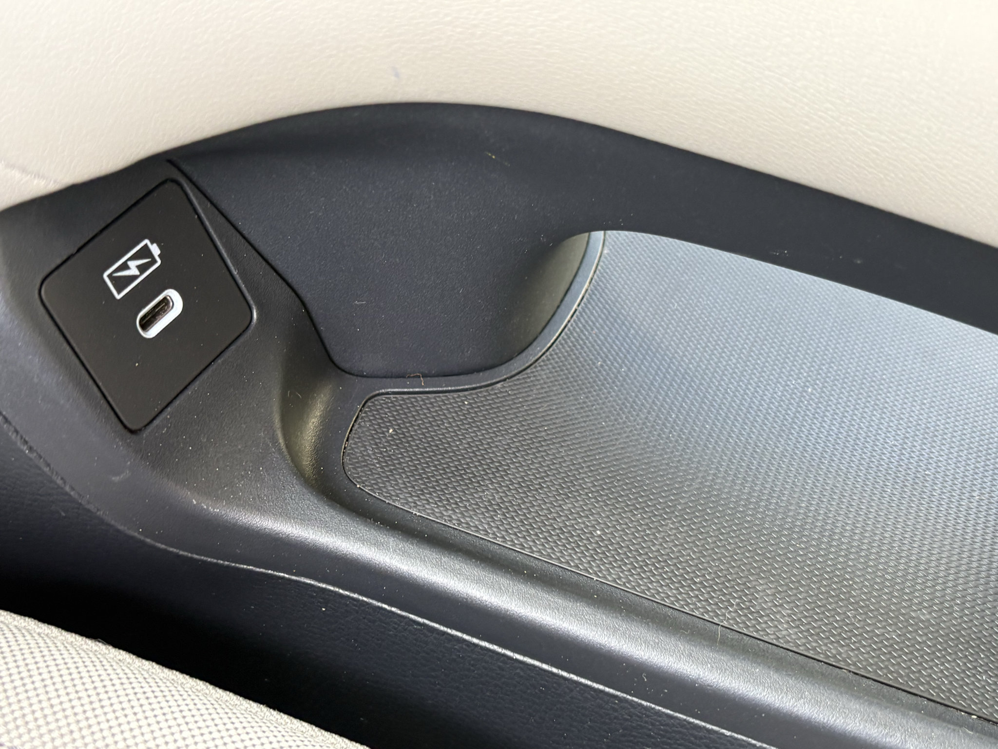 Used 2024 Honda HR-V LX image 21