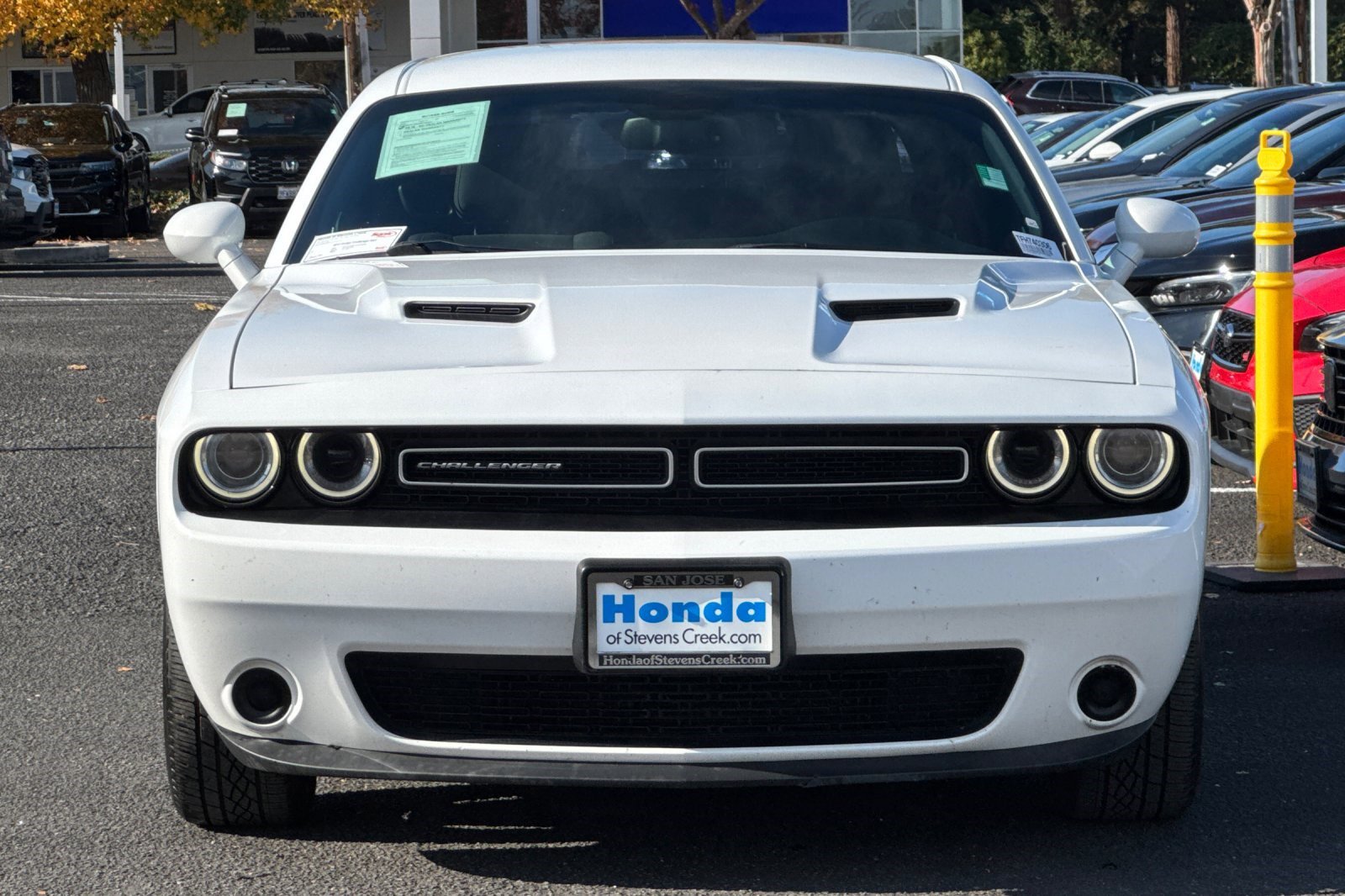Used 2015 Dodge Challenger SXT image 5