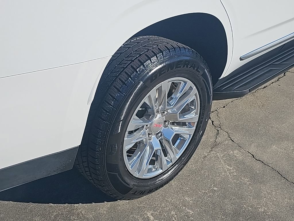 Certified 2025 GMC Yukon Denali image 9
