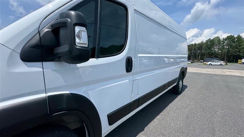 Used 2023 RAM ProMaster 2500 FWD image 12