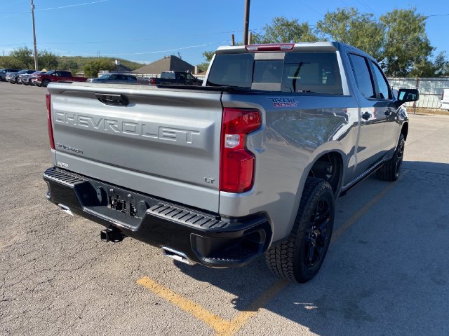 Used 2025 Chevrolet Silverado 1500 LT Trail Boss w/ Convenience Package II AWD/4WD image 6