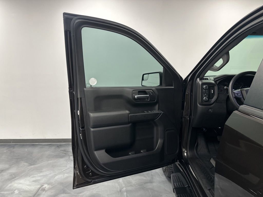 Used 2019 Chevrolet Silverado 1500 Custom Trail Boss AWD/4WD image 11