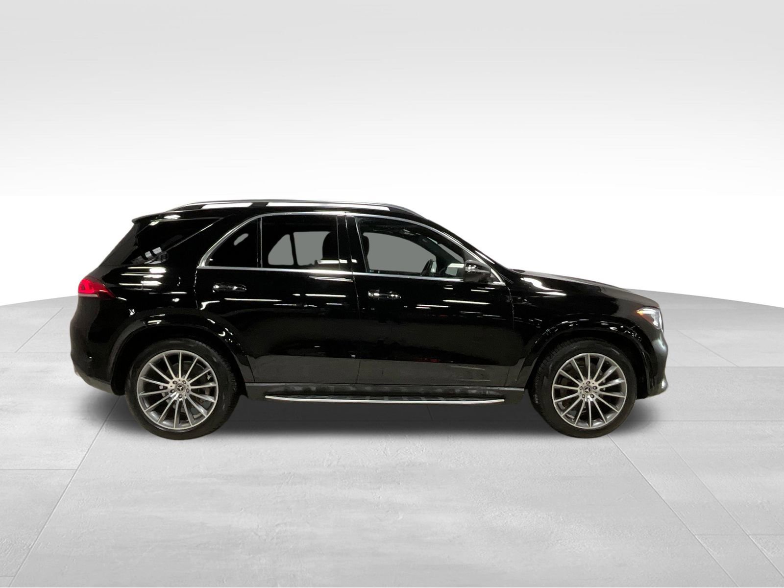 Used 2023 Mercedes-Benz GLE 350 4MATIC image 3